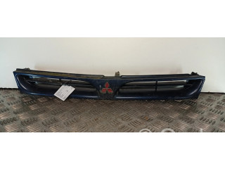 Передняя решётка Mitsubishi Mirage V CJO 1995-2002 года MB696771      