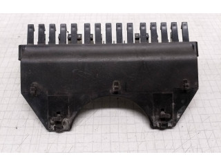 Блок предохранителей 701937617   Volkswagen Transporter - Caravelle T4    