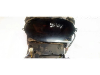 Přístrojová deska  Toyota Yaris 2000 8380052120  