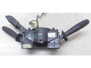 Ручка стеклоочистителей 8200070265   Renault Trafic II (X83)