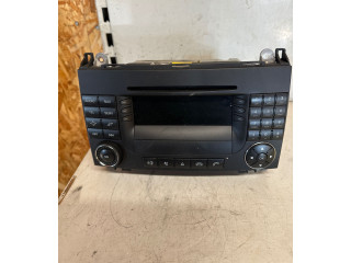 Pojistková skříňka Радио/ проигрыватель  / навигация A1698205089, A2038270062   Mercedes-Benz B W245 2005