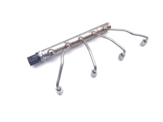 Vstřikovací lišta 7585411   BMW 2 F22 F23  pro benzínový motor 2.0 N20B20A 228i