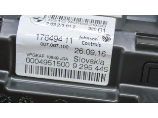 Přístrojová deska  BMW 2 F22 F23 2016 9295445, 17649411  