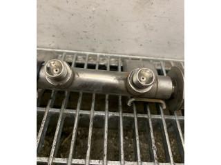 Vstřikovací lišta 7537319   BMW 7 F01 F02 F03 F04  pro benzínový motor 3.0 N54 B30 A 