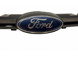 Передняя решётка Ford Fiesta 2009-2012 года 8A618200B      