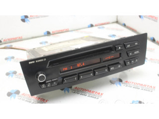 Радио/ проигрыватель CD/DVD / навигация