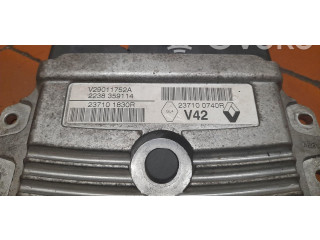 Řídící jednotka 237100740R   Dacia Duster 2014