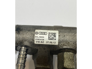 Vstřikovací lišta 03L089N   Volkswagen PASSAT B7     