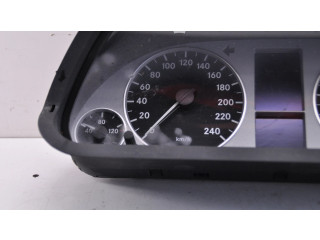 Přístrojová deska  Mercedes-Benz B W245 2006   