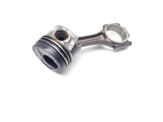Píst AWX   Audi A6 S6 C5 4B    AWX 