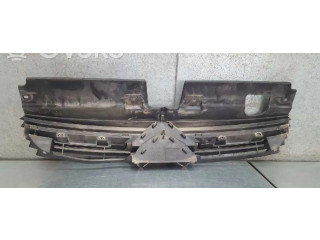 Передняя решётка Citroen C5 2001-2004 года 9636751980      