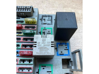   Pojistková skříňka 90464777, 091448292   Opel Corsa B 1993