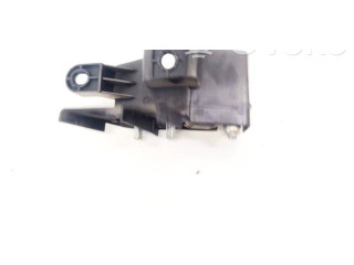   Pojistková skříňka 61138385165, 10688710   BMW 7 E65 E66 2004