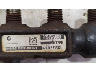 Топливная рампа 9654592680   Ford Fiesta 1.6 