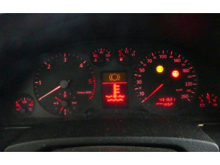Přístrojová deska  Audi A6 S6 C5 4B 1999 4B0919881X, IMPRK1349176  