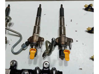 Vstřikovač 1660000372R, 175217543R   Nissan Navara D23     