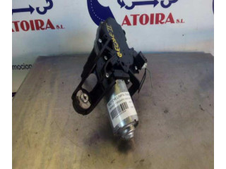 Двигатель стеклоочистителя заднего стекла     0390201577    Renault Megane II 