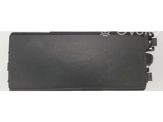 Блок предохранителей  04692087AB   Jeep Cherokee    