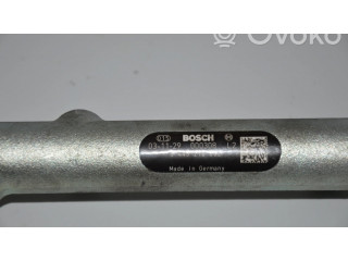 Vstřikovací lišta 0445216002   BMW 5 E39  pro naftový motor 2.5 M57 D25 (256D1) 