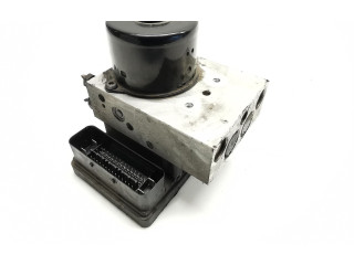 Блок АБС P30643979, 5WK84034   Volvo  V70  2000 - 2004 года