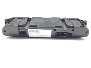 Блок управления климат-контролем 2118300490   Mercedes-Benz E W211
