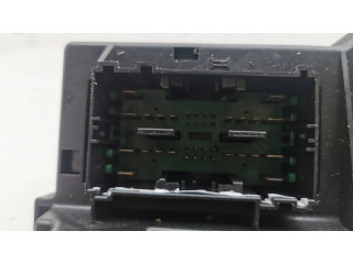   Pojistková skříňka 04692073AB   Jeep Grand Cherokee (WK) 2005