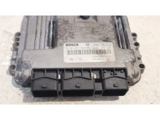 Блок управления двигателя 0281011529, 1039S04808   Renault Trafic II (X83)