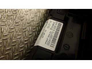 Přístrojová deska  BMW 2 F22 F23 2016 9295445  