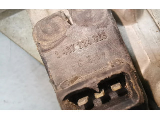 Vstřikovací lišta 0438121011, 026133353   Audi 80 90 B3     