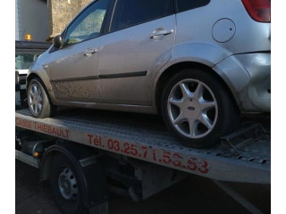 Přístrojová deska  Ford Fiesta 2003 1382462, 1382462  