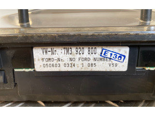 Přístrojová deska  Volkswagen Sharan 2004 7M3920800J, 0506030334  