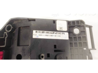  Pojistková skříňka    Rover 75 2002