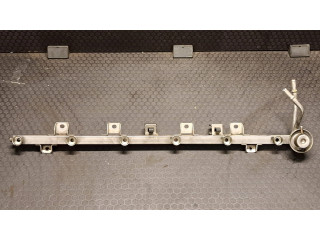 Vstřikovací lišta 0280150415, 0290160597   BMW 5 E39  pro benzínový motor 2.3  