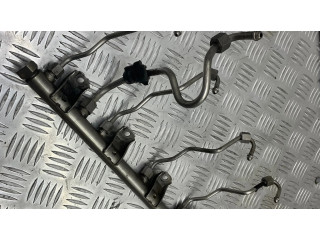 Vstřikovací lišta 7547599, 603071   BMW 7 F01 F02 F03 F04  pro benzínový motor 4.4  