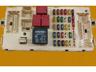 Блок предохранителей  46750594   Fiat Stilo    