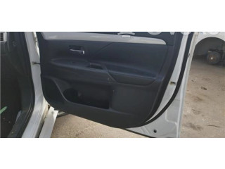 Zpětné zrcátko  Mitsubishi Outlander 2015    