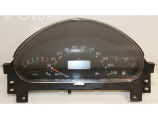 Přístrojová deska  Mercedes-Benz A W168 2000 A1685404011, 09051680091  