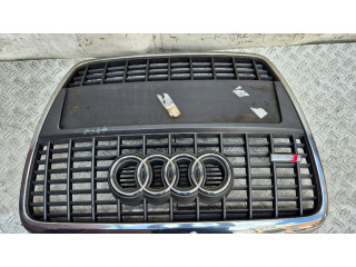 Верхняя решётка Audi A6 S6 C6 4F 2004-2011 года 4F0853651L      