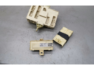 Блок предохранителей 911042G070, 919502G200   KIA Magentis    