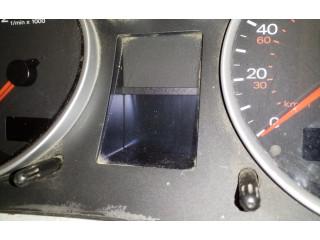 Přístrojová deska  Audi A2 2003 110080150, 81117994  