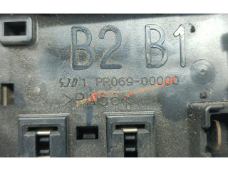   Pojistková skříňka PR06900000   Mitsubishi L200 2010