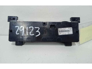 Блок управления климат-контролем 275102284R   Renault Sandero I