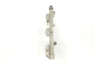 Vstřikovací lišta 13538665631, 8665631   BMW X1 F48 F49   1.5  