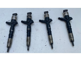 Комплект форсунок 2367030100    Toyota Hilux (AN10, AN20, AN30) для дизельного двигателя  2.5