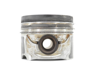 Píst 11258519401   BMW 3 F30 F35 F31  pro naftový motor 2.0 B47D20A 