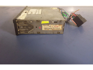 Радио/ проигрыватель CD/DVD / навигация 8631110244, 8631110244   Audi  A4 S4 B5 8D  1994 - 1999 года