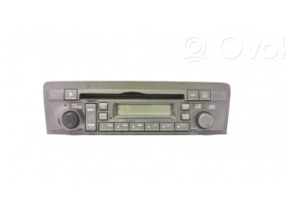 Радио/ проигрыватель CD/DVD / навигация