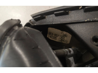 Zpětné zrcátko  Volkswagen Golf III 1995  1E1857502  