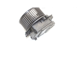 Вентилятор печки    4M2820021   Audi A4 S4 B9 8W