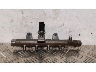Топливная рампа 8200704212   Dacia Duster 1.5 